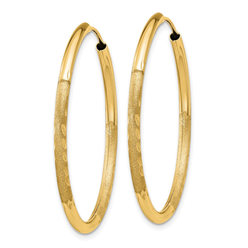 14K Gelbgold 2mm Satiniert Diamantiert Endlos Creolen