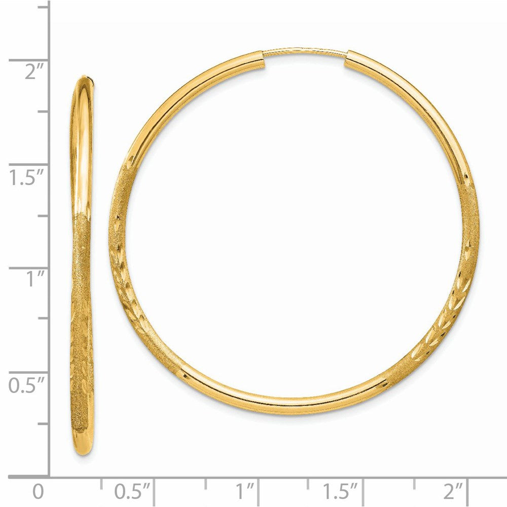 14K Gelbgold 2mm Satiniert Diamantiert Endlos Creolen