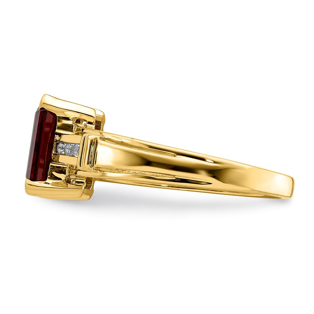 14K Gelbgold Ring mit quadratischem Granat und Weißem Topas
