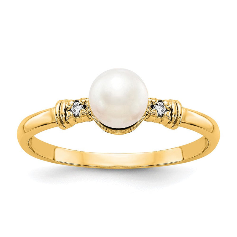 14K Gelbgold Ring mit 5-mm-Süßwasser-Zuchtperle und Diamanten in VS