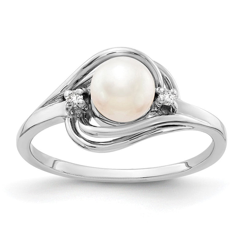 14K Weißgold Ring mit 5,5-mm-Süßwasser-Zuchtperle und VS Diamant
