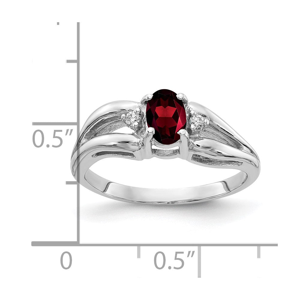14K Weißgold Ring mit 6x4 mm ovalem Granat im Schachbrettschliff AA und echten Diamanten
