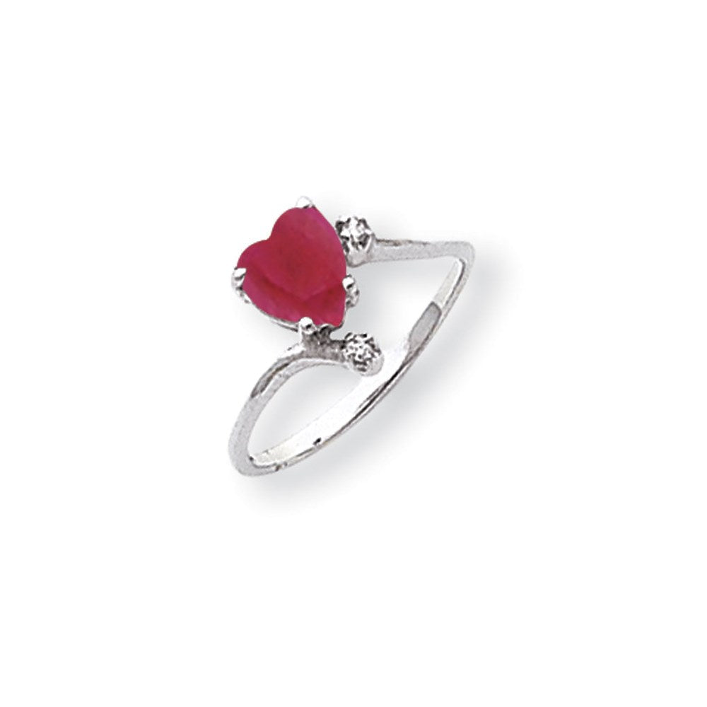 14K Weißgold 6mm Herz Erzeugt Rubin A Diamant Ring