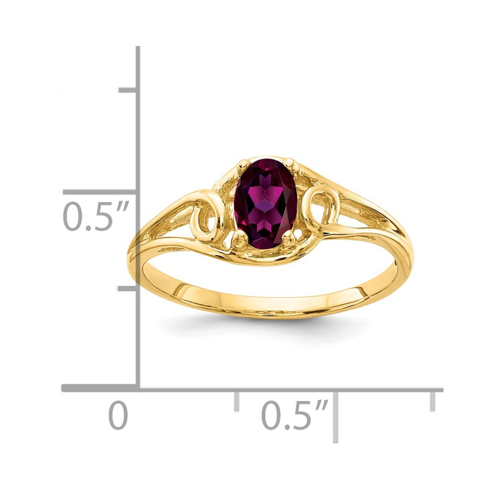 Massivring aus 14K Gelbgold mit ovalem, 7x5 mm simuliertem Rhodolith-Granat