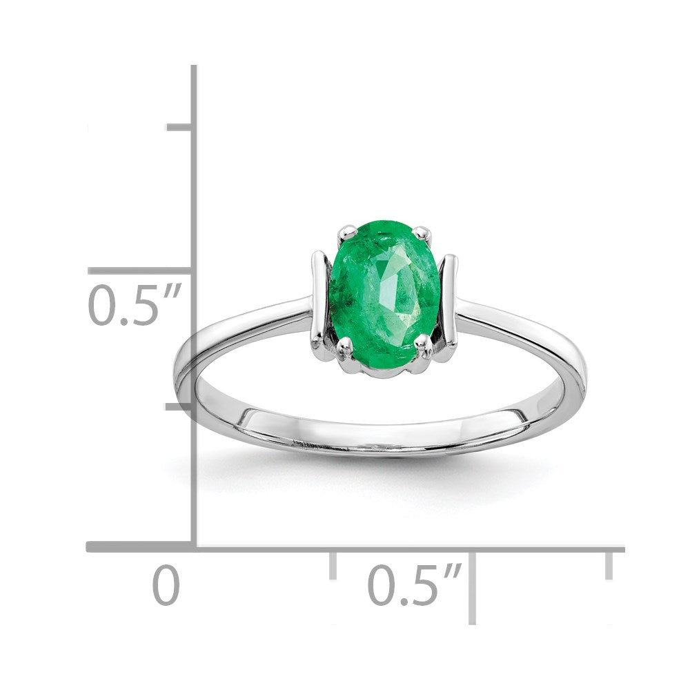 14K Weißgold Ring mit 7 x 5 mm ovalem Smaragd