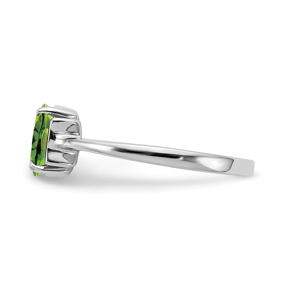 14K Weißgold Ring mit ovalem Peridot, 7x5 mm