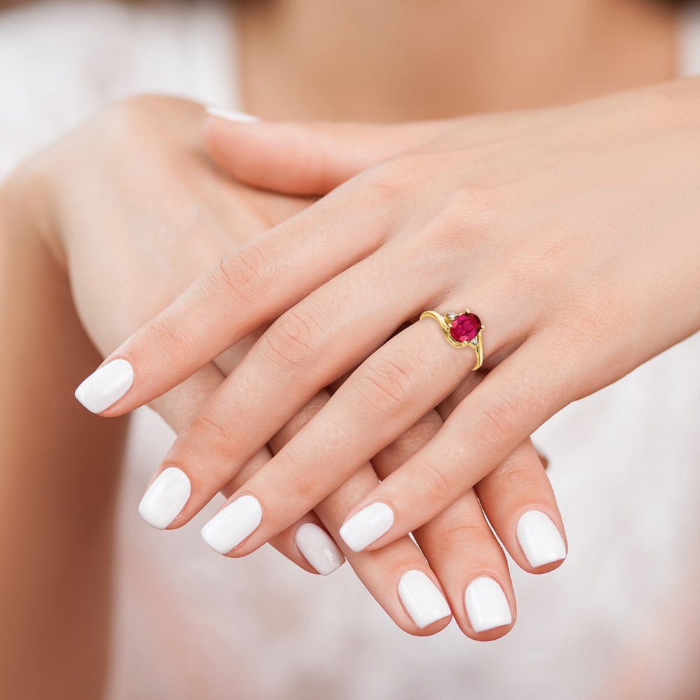 14K Gelbgold Ring mit ovalem Rubin 8x6mm VS und echten Diamanten