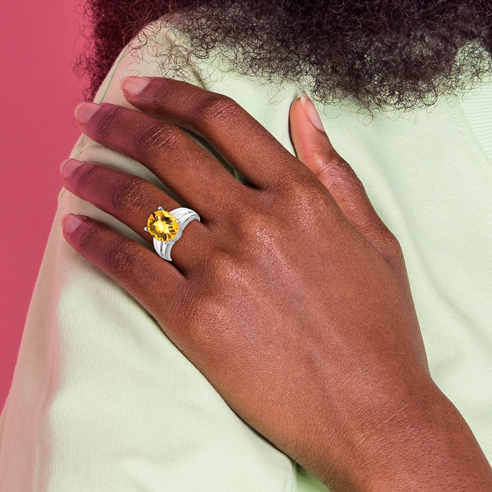 14K Weißgold Ring mit 12x10mm ovalem Citrin im Schachbrettschliff