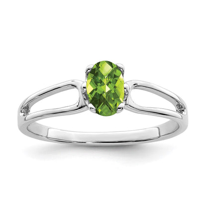 14K Weißgold Ring mit 6x4mm ovalem Peridot im Karo-Schliff