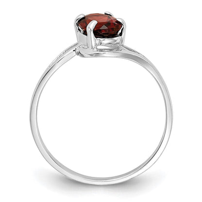 14K Weißgold Ring mit ovalem Granat 7x5mm
