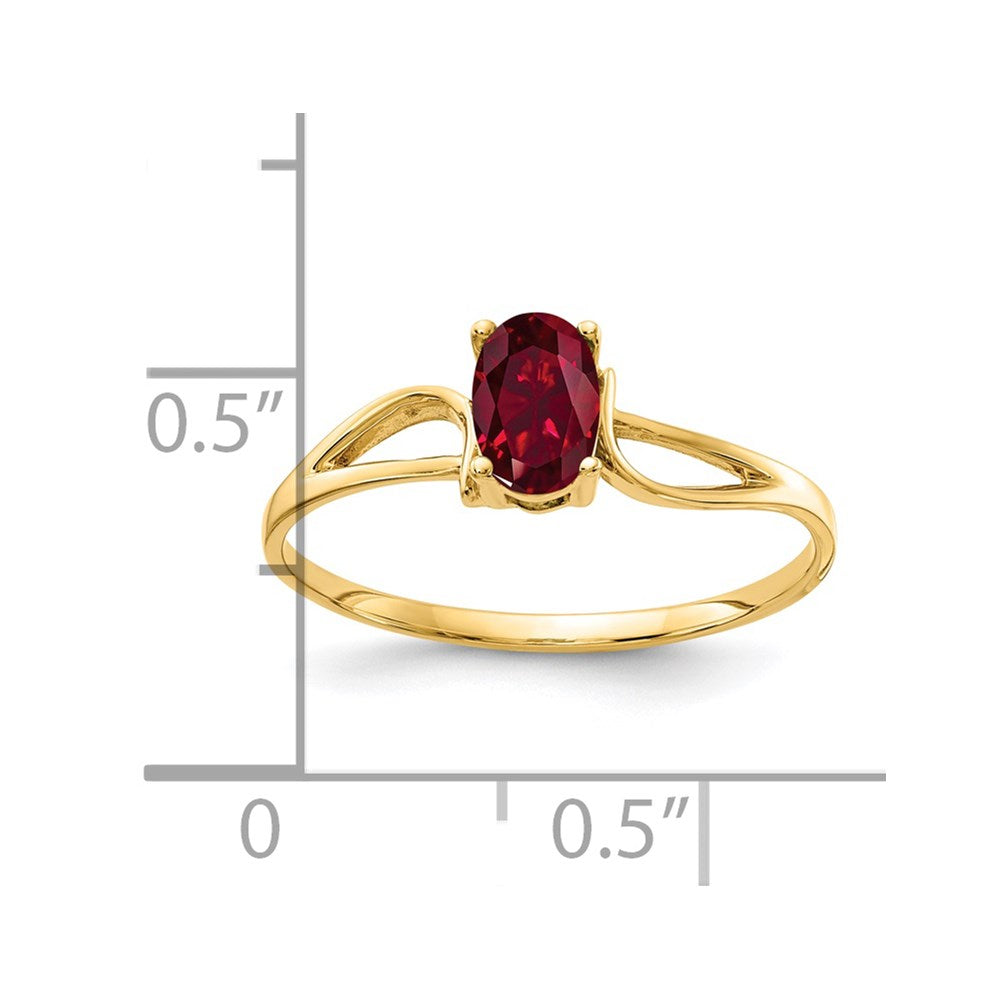 14K Gelbgold Ring mit ovalem 6x4 mm synthetischem Rubin