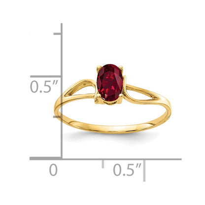 14K Gelbgold Ring mit ovalem 6x4 mm synthetischem Rubin