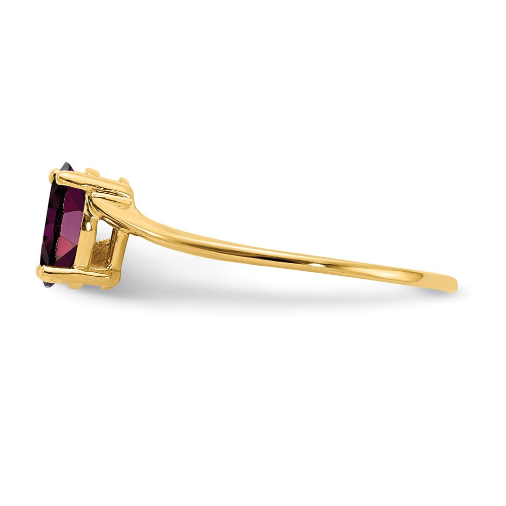 14K Gelbgold Ring mit ovalem Rhodolith-Granat 7x5 mm