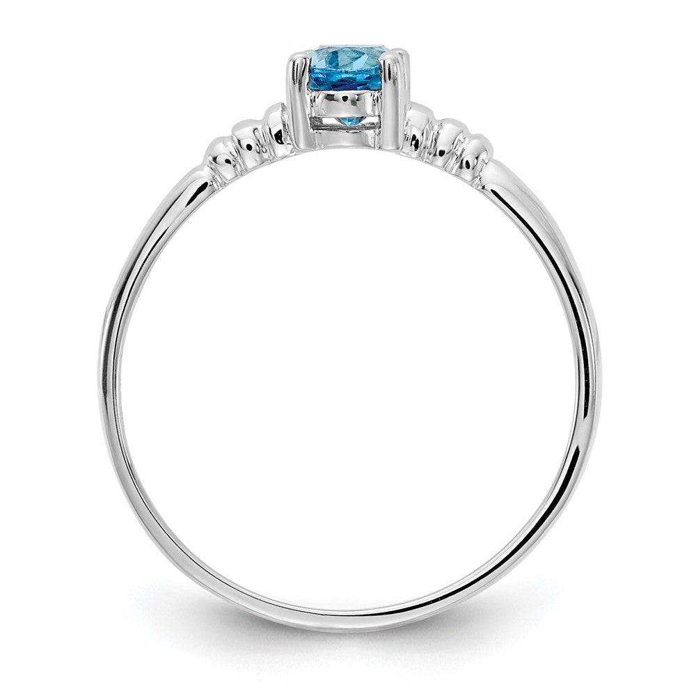 14K Weißgold Ring mit ovalem blauem Topas, 6 x 4 mm