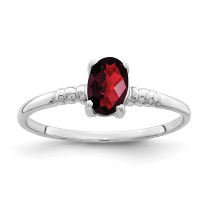 14K Weißgold Ring mit 6x4mm ovalem Granat im Karo-Schliff