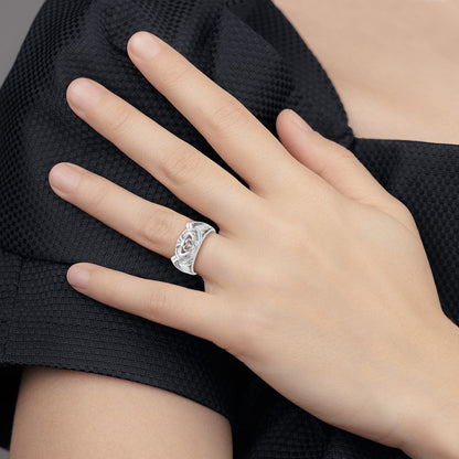 14K Weißgold Herren-Claddagh-Ring mit AA-Diamanten