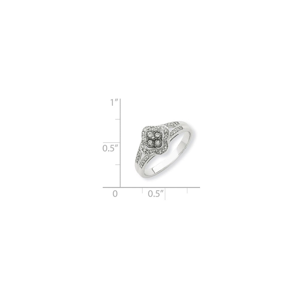 14K Weißgold Ring mit schwarzen und weißen Diamanten