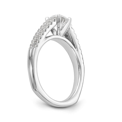 14-Karat-Weißgold-Verlobungsring mit simulierten Diamanten