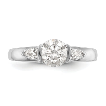 14K Weißgold Verlobungsring mit 3 zargengefassten Diamant-Simulanten