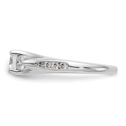 14K Weißgold Verlobungsring mit 3 simulierten Diamanten