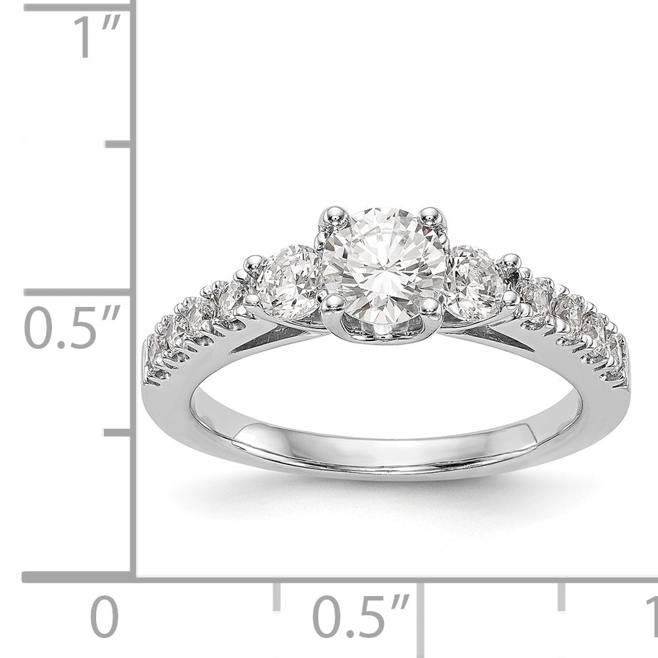 14K Weißgold Verlobungsring mit 3 simulierten Diamanten