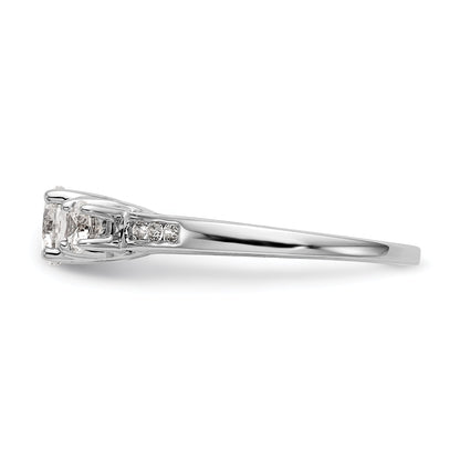 14K Weißgold Verlobungsring mit 3 simulierten Diamanten