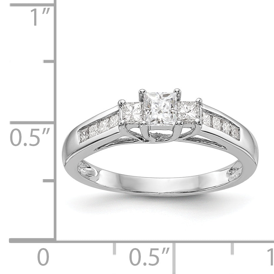 14K Weißgold Verlobungsring mit 3 simulierten Diamanten