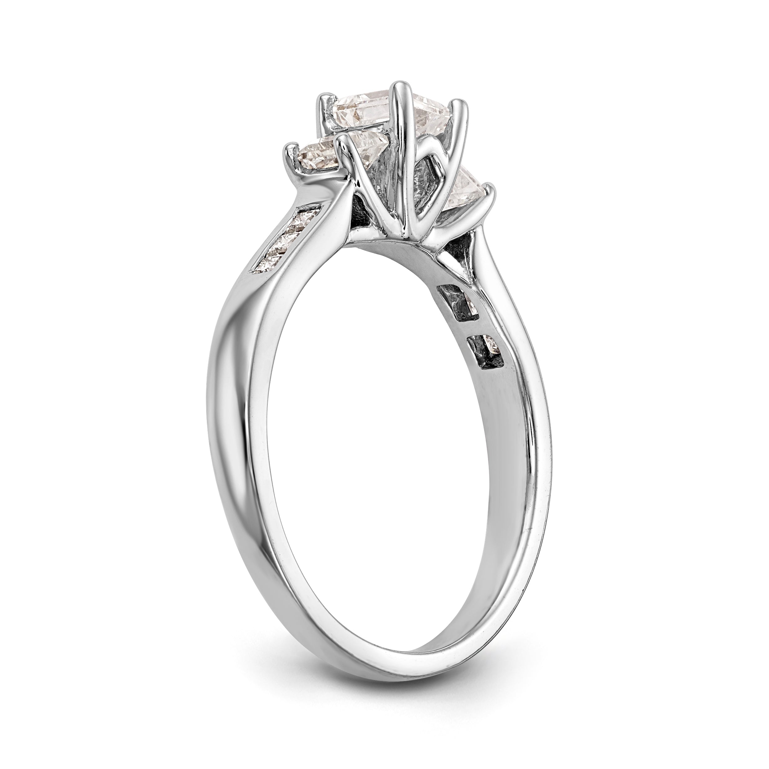 14K Weißgold Verlobungsring mit 3 simulierten Diamanten