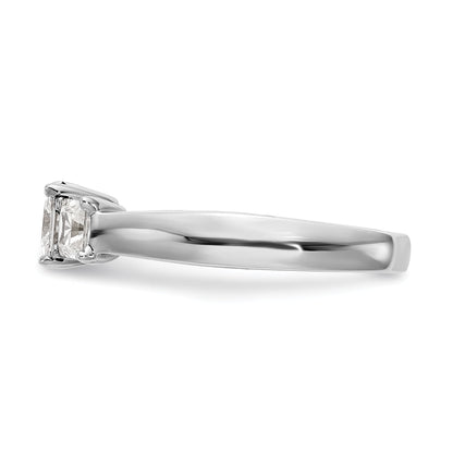 14K Weißgold Verlobungsring mit 3 simulierten Diamanten