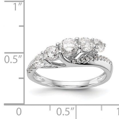 14K Weißgold Verlobungsring mit 5 simulierten Diamanten
