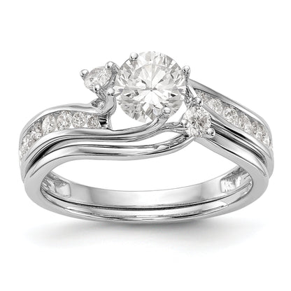 14K Weißgold Verlobungsring mit 3 simulierten Diamanten