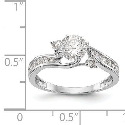 14K Weißgold Verlobungsring mit 3 simulierten Diamanten