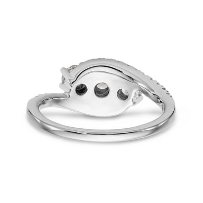 14K Weißgold Verlobungsring mit 3 simulierten Diamanten