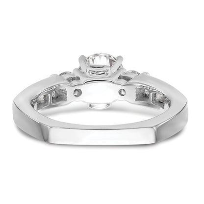 14K Weißgold Verlobungsring mit 3 simulierten Diamanten