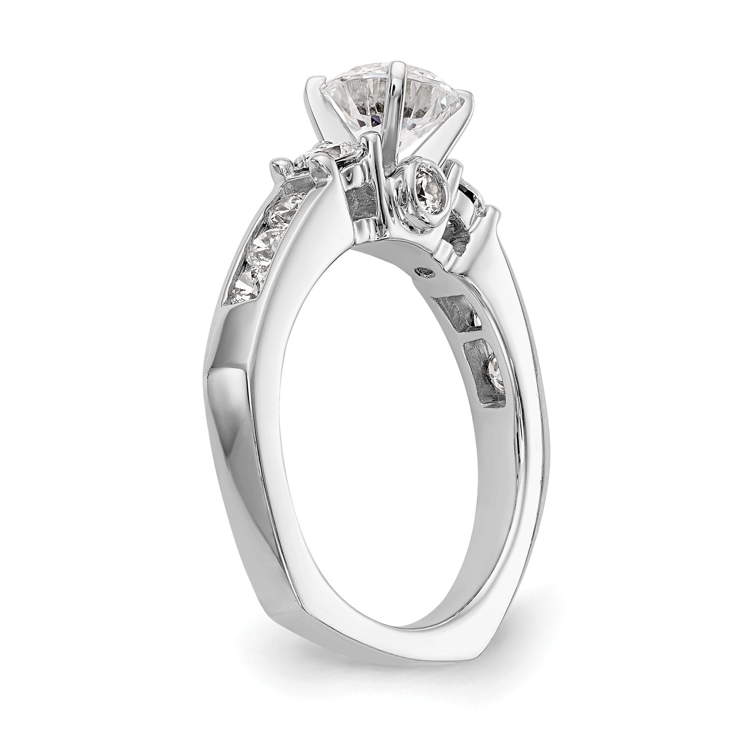 14K Weißgold Verlobungsring mit 3 simulierten Diamanten