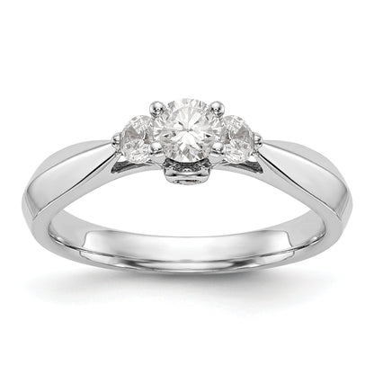 14K Weißgold Verlobungsring mit 3 simulierten Diamanten